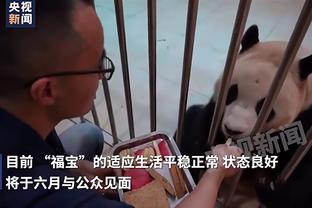 ?青海省农牧民篮球赛 球员不满判罚抗议吃T后锁喉怒锤裁判